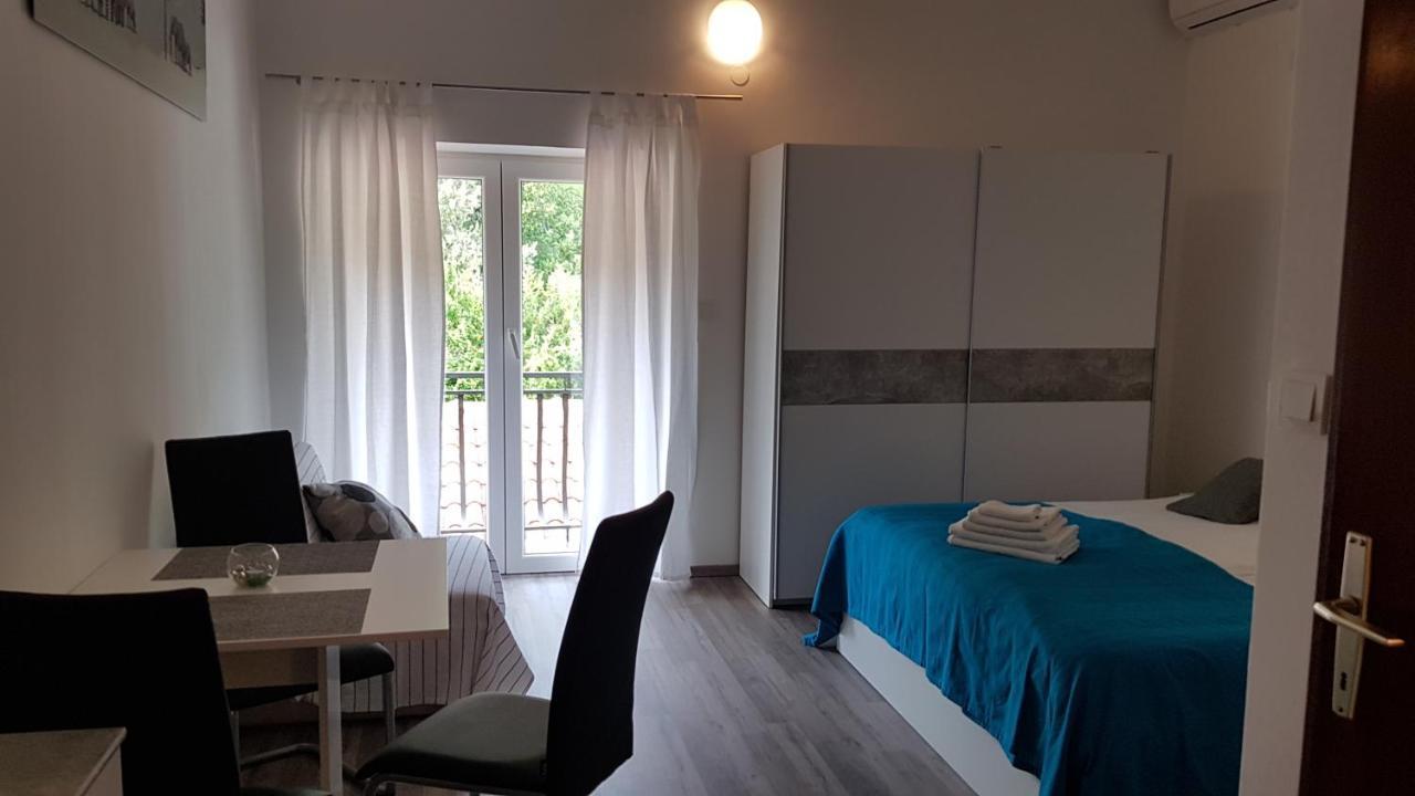 Guest House Galeb2 Supetarska Draga Bilik gambar