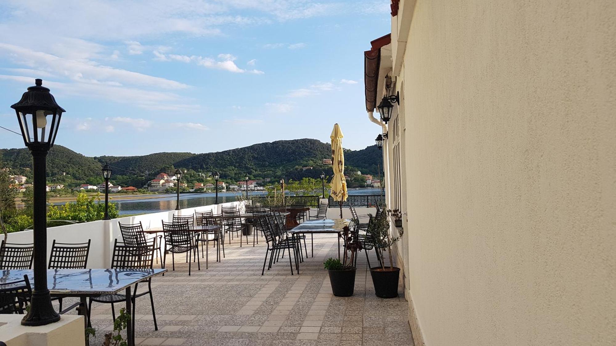 Guest House Galeb2 Supetarska Draga Bilik gambar